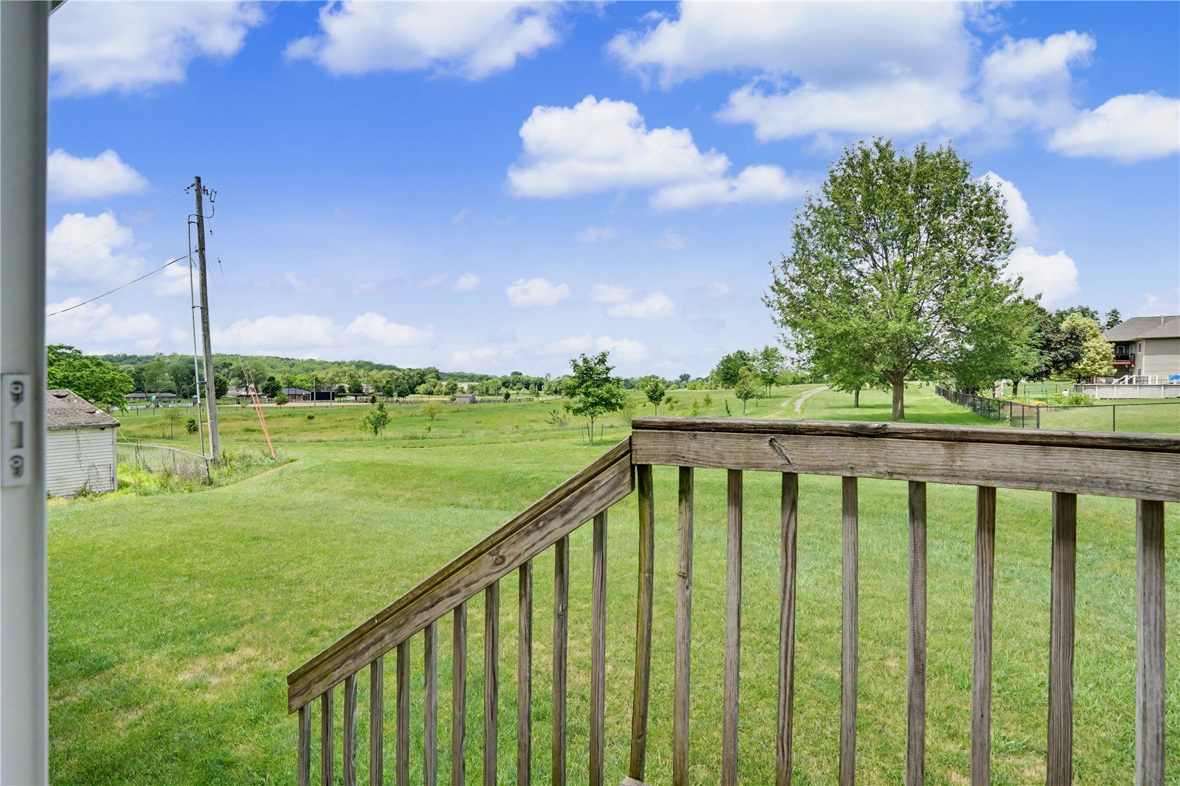 1875 Highland Road Ely IA 52227