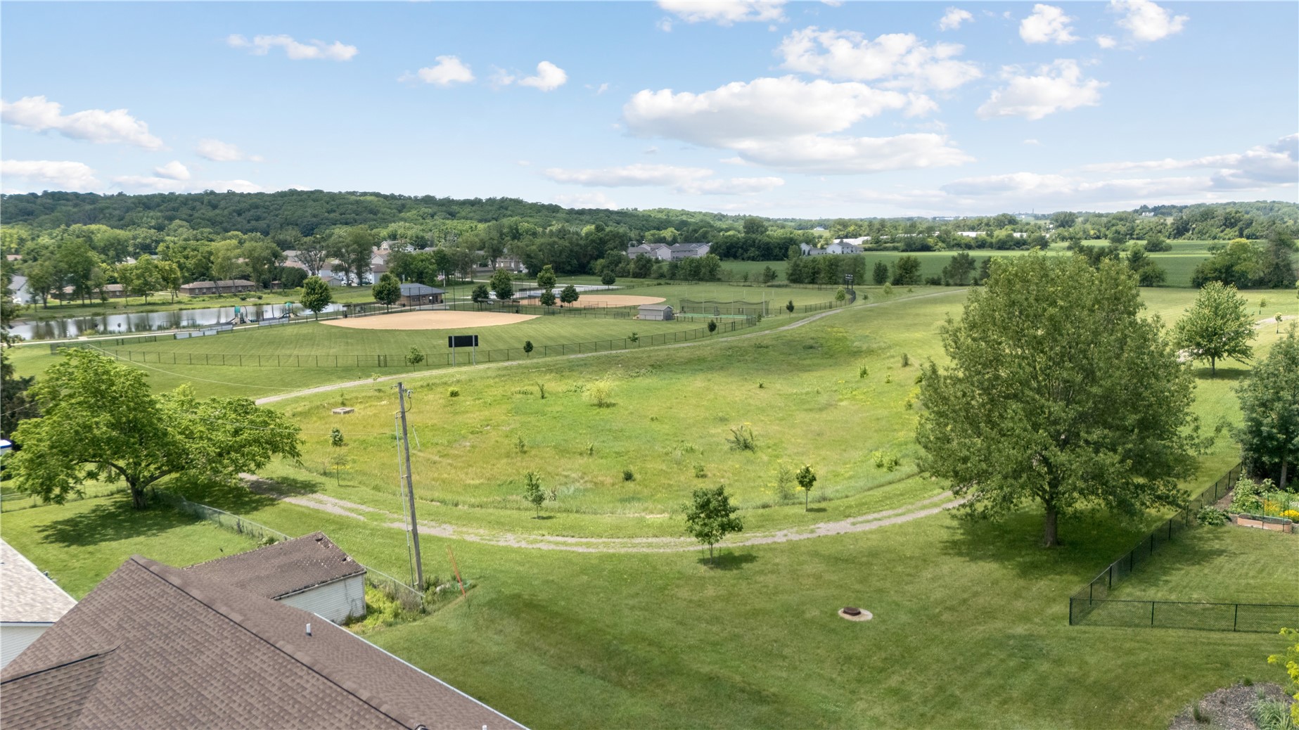 1875 Highland Road Ely IA 52227