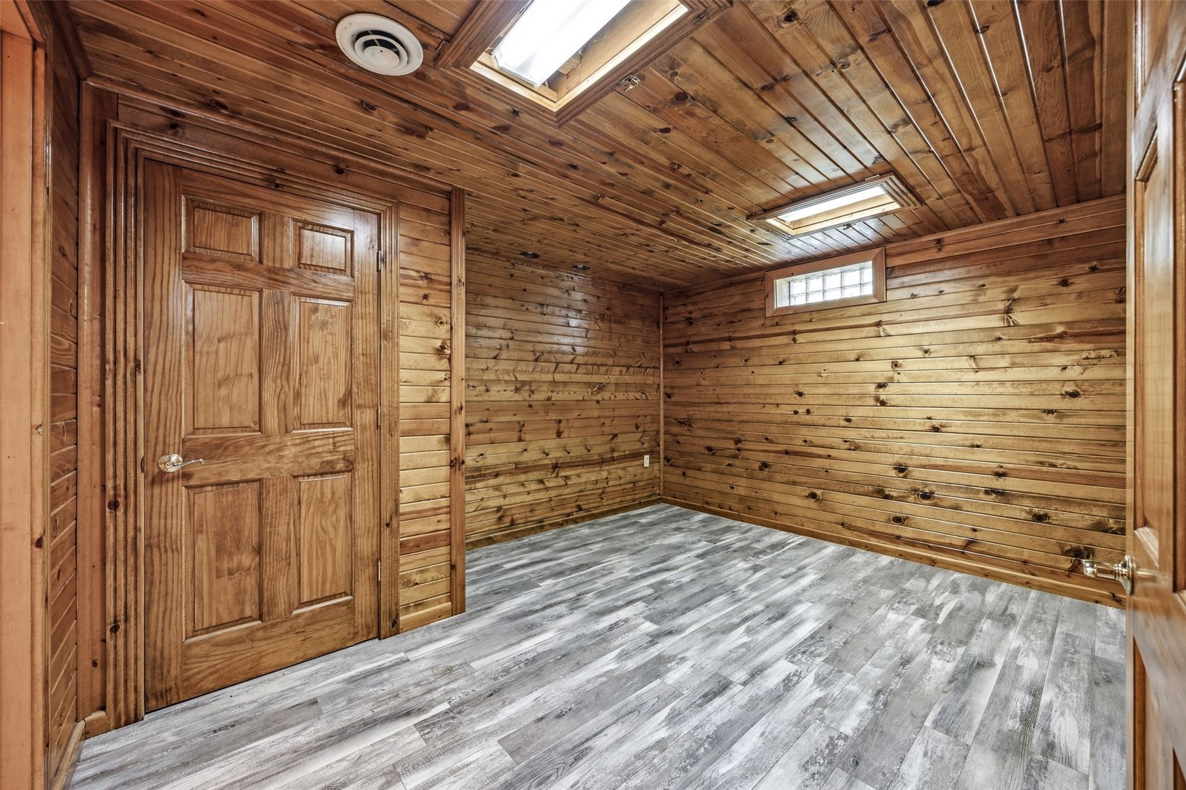 4453 88th Avenue Oxford Junction IA 52323