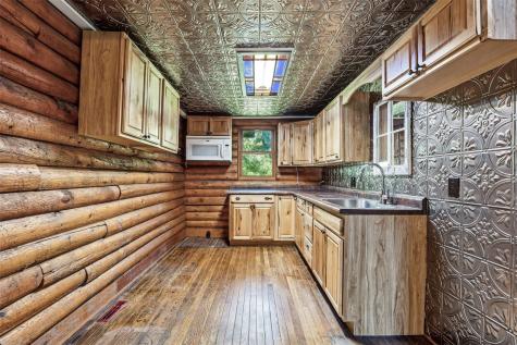 4453 88th Avenue Oxford Junction IA 52323