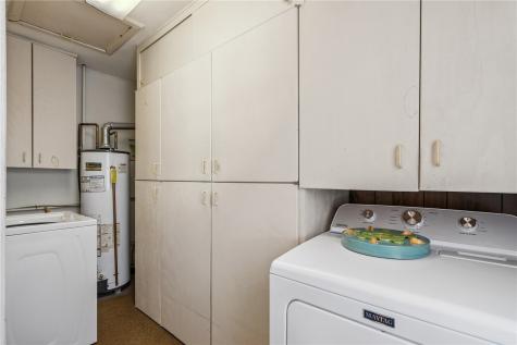 2418 Reynolds Avenue SW Cedar Rapids IA 52404