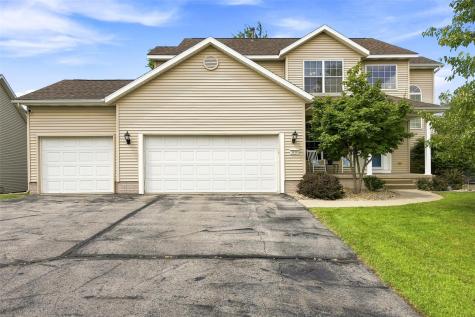 3018 27th Street SW Cedar Rapids IA 52404