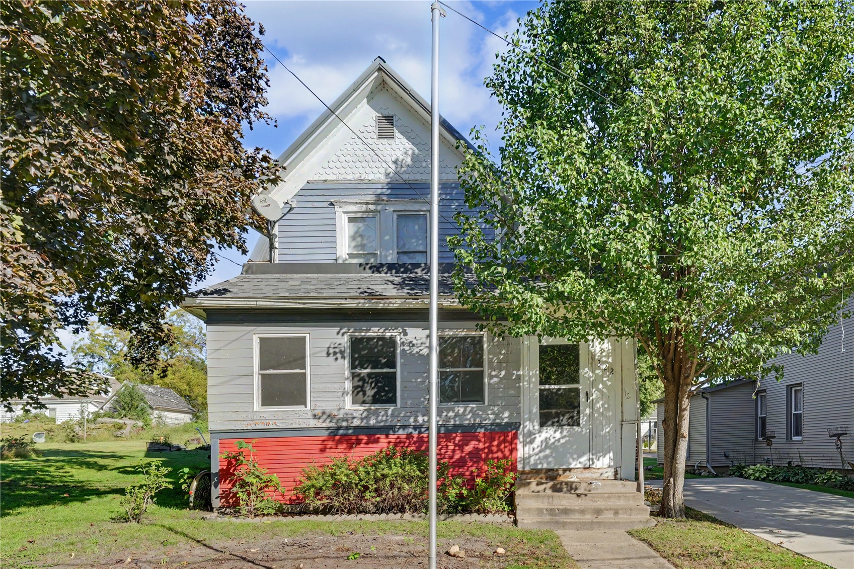 322 1st Avenue Oxford Junction IA 52323