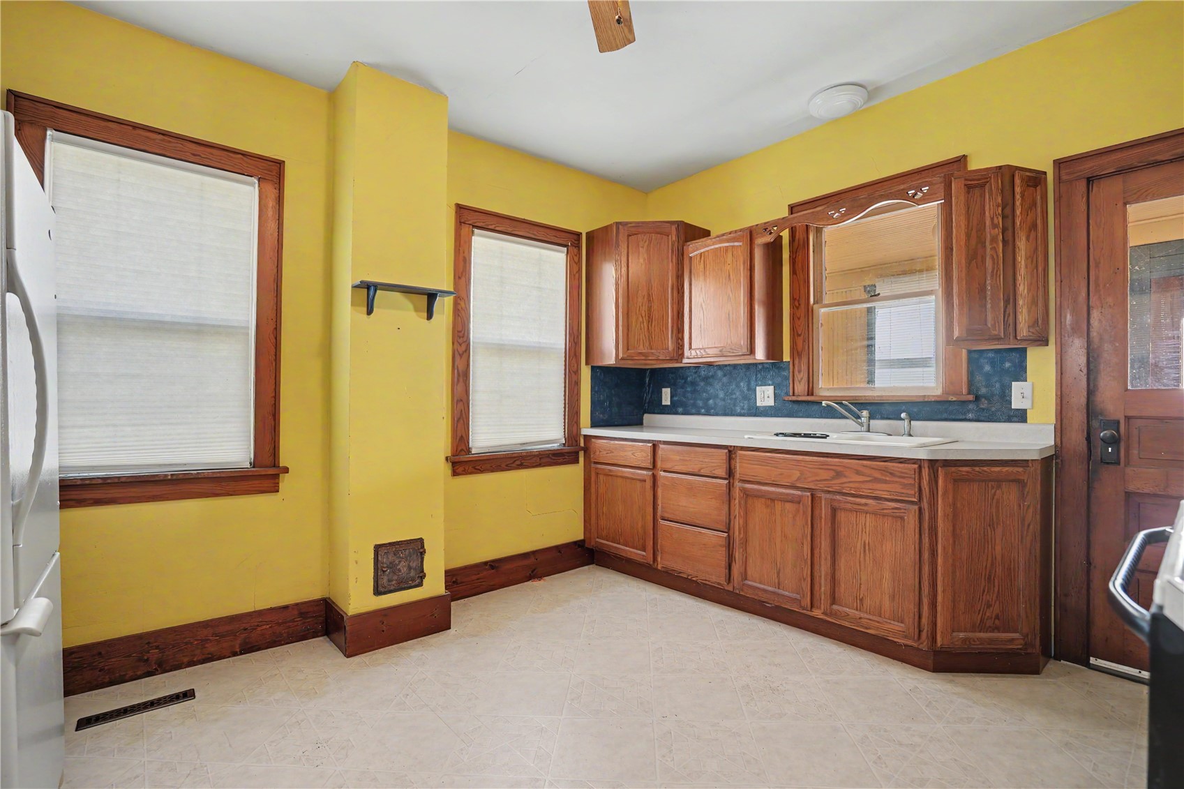 322 1st Avenue Oxford Junction IA 52323