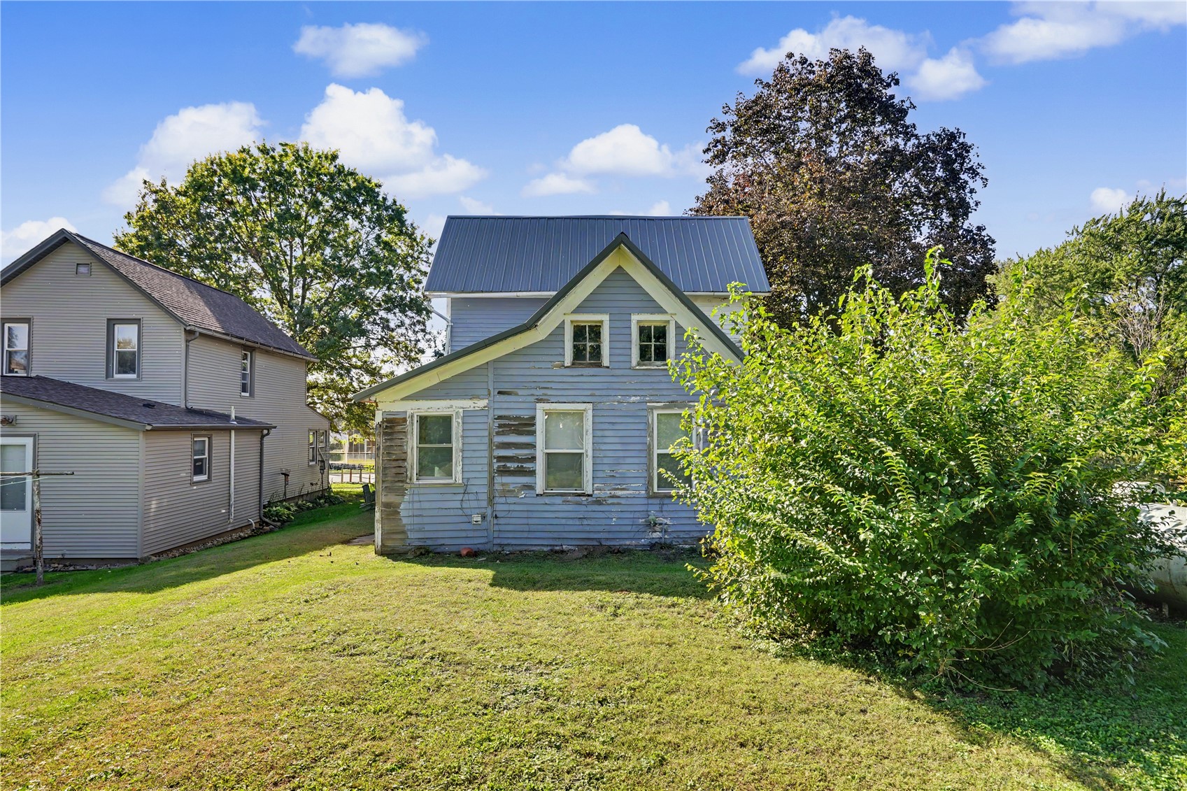 322 1st Avenue Oxford Junction IA 52323