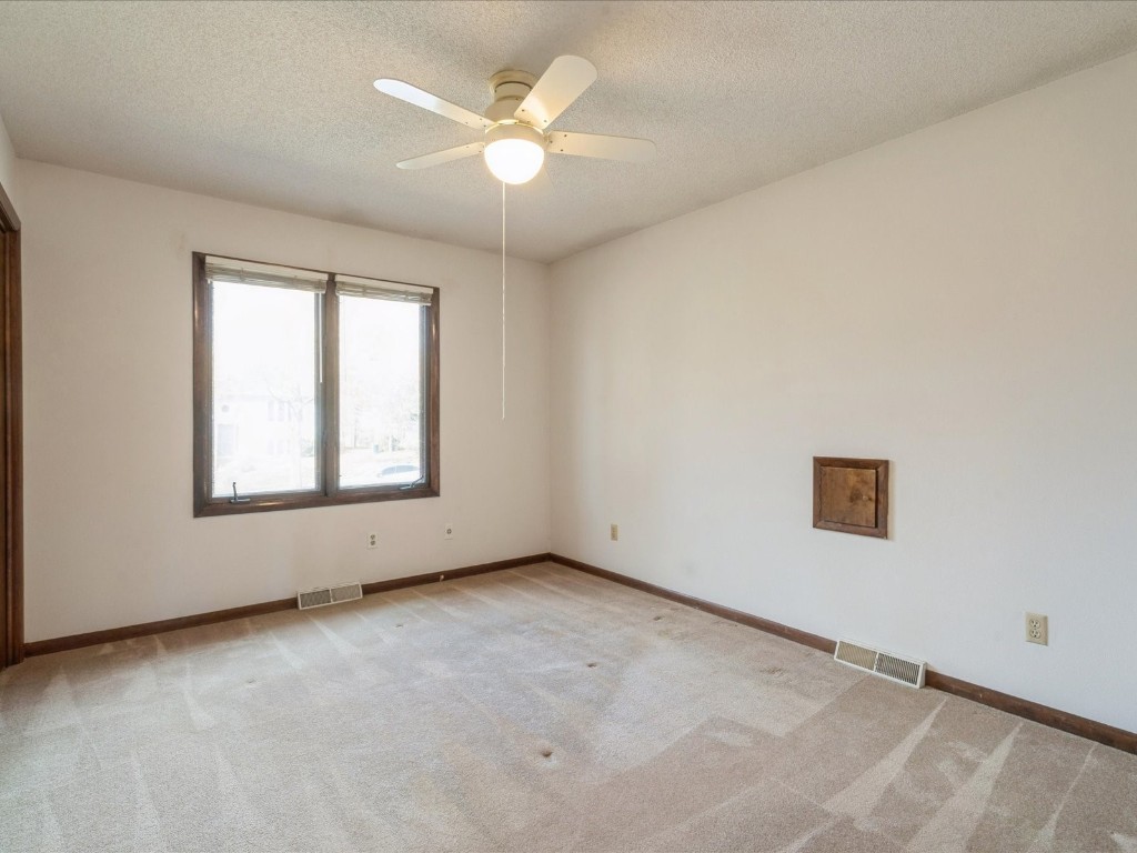 3130 Adirondack Drive NE Cedar Rapids IA 52402