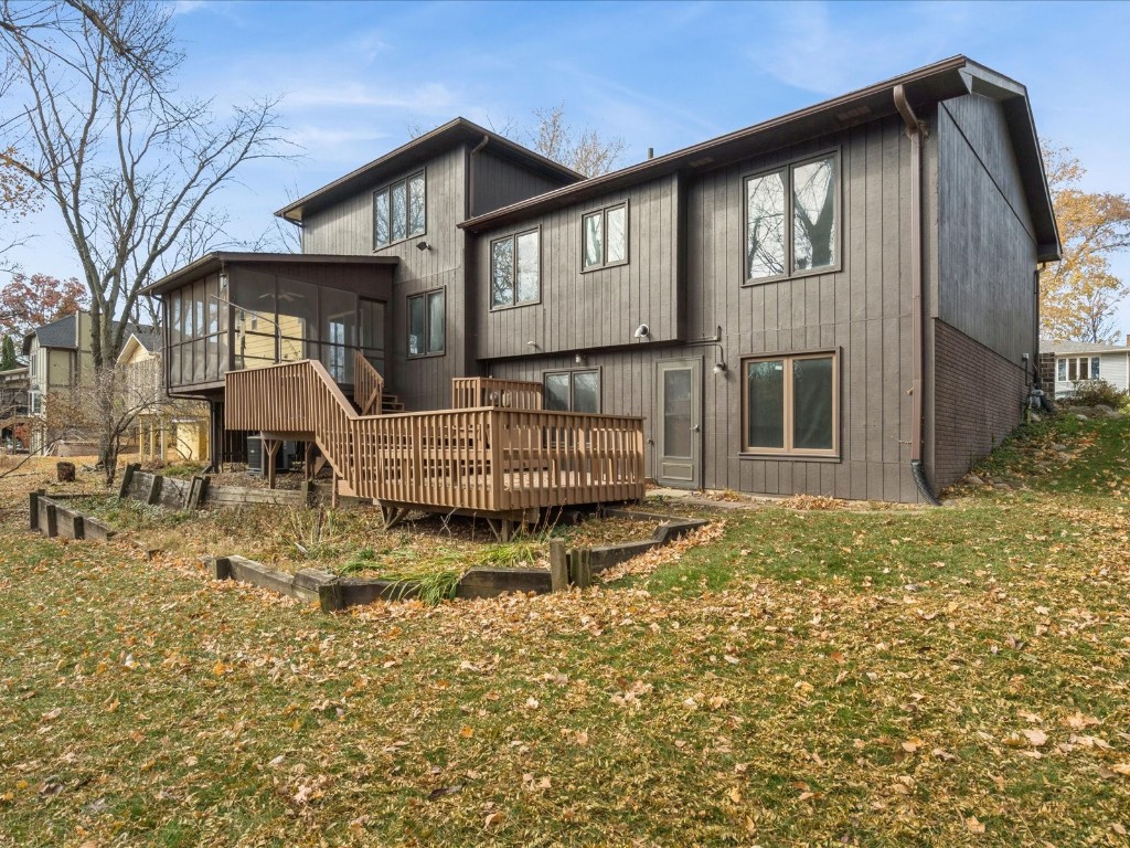 3130 Adirondack Drive NE Cedar Rapids IA 52402