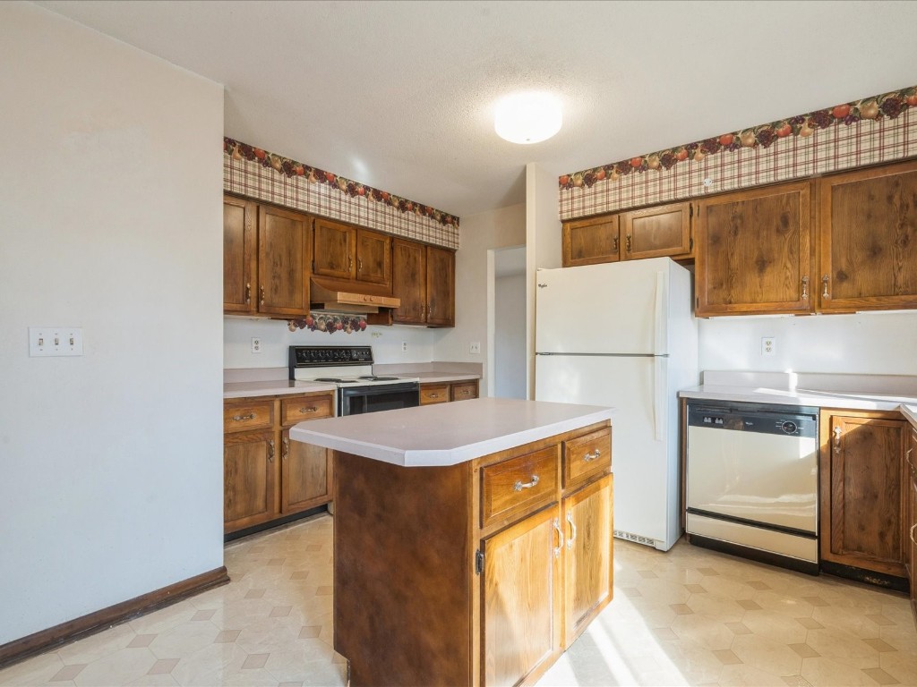 3130 Adirondack Drive NE Cedar Rapids IA 52402