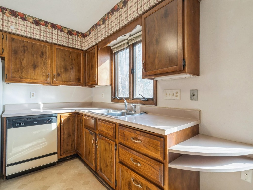 3130 Adirondack Drive NE Cedar Rapids IA 52402