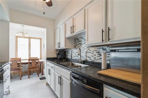 2430 O Avenue NW Cedar Rapids IA 52405