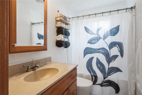 2430 O Avenue NW Cedar Rapids IA 52405