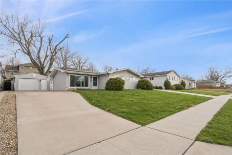 2430 O Avenue NW Cedar Rapids IA 52405