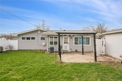 2430 O Avenue NW Cedar Rapids IA 52405