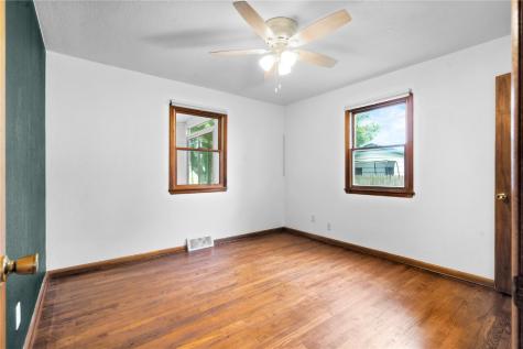 206 N 8th Avenue Vinton IA 52349