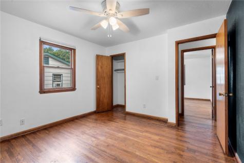 206 N 8th Avenue Vinton IA 52349