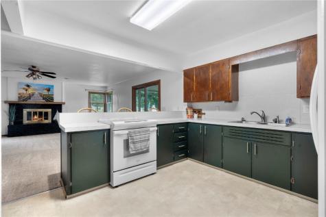 206 N 8th Avenue Vinton IA 52349