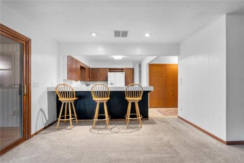 206 N 8th Avenue Vinton IA 52349