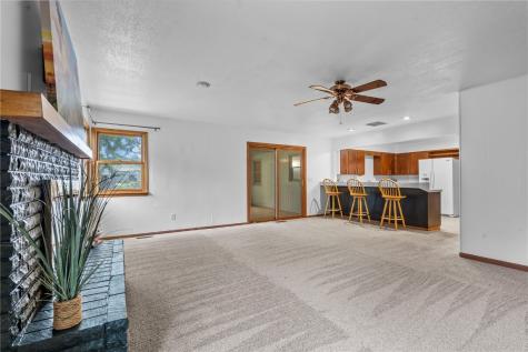 206 N 8th Avenue Vinton IA 52349