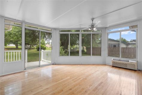 206 N 8th Avenue Vinton IA 52349