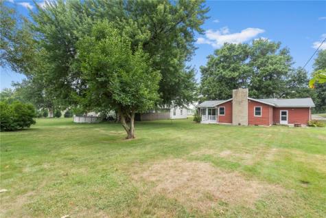 206 N 8th Avenue Vinton IA 52349