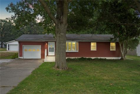 206 N 8th Avenue Vinton IA 52349
