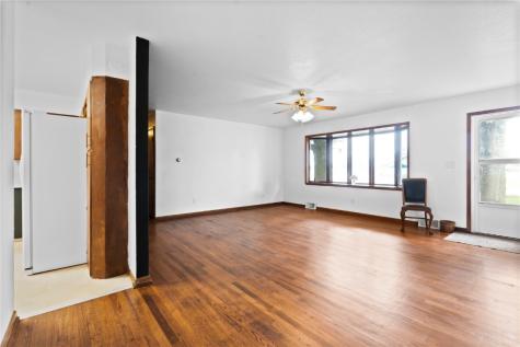 206 N 8th Avenue Vinton IA 52349