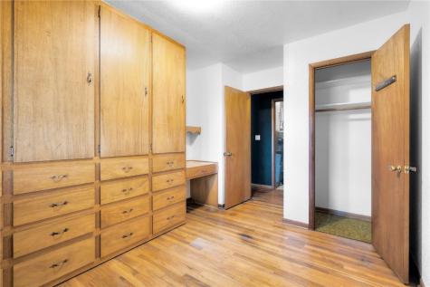 206 N 8th Avenue Vinton IA 52349