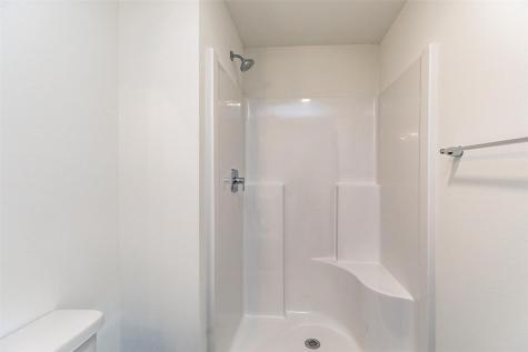8815 Zeppelin Avenue NE Cedar Rapids IA 52402