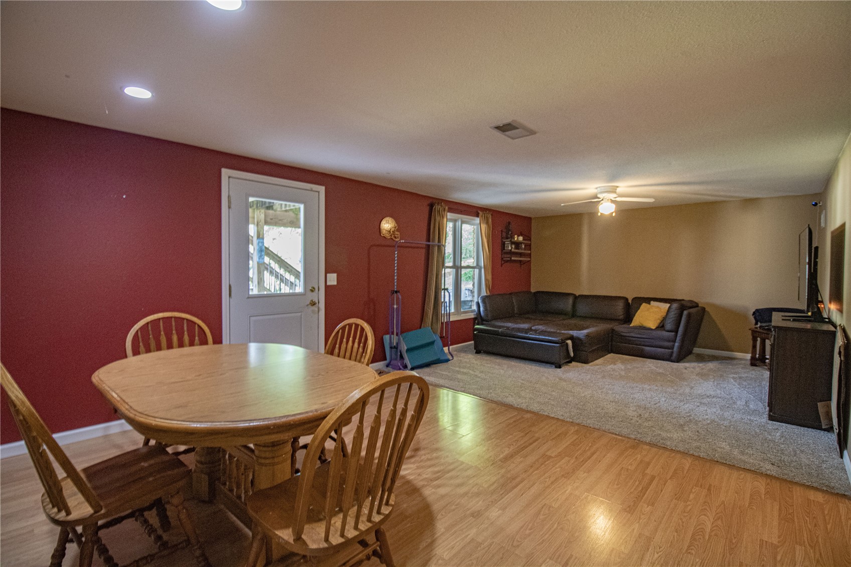 303 S Davis Street Anamosa IA 52205
