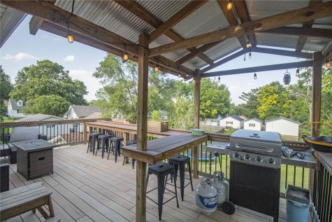 303 S Davis Street Anamosa IA 52205