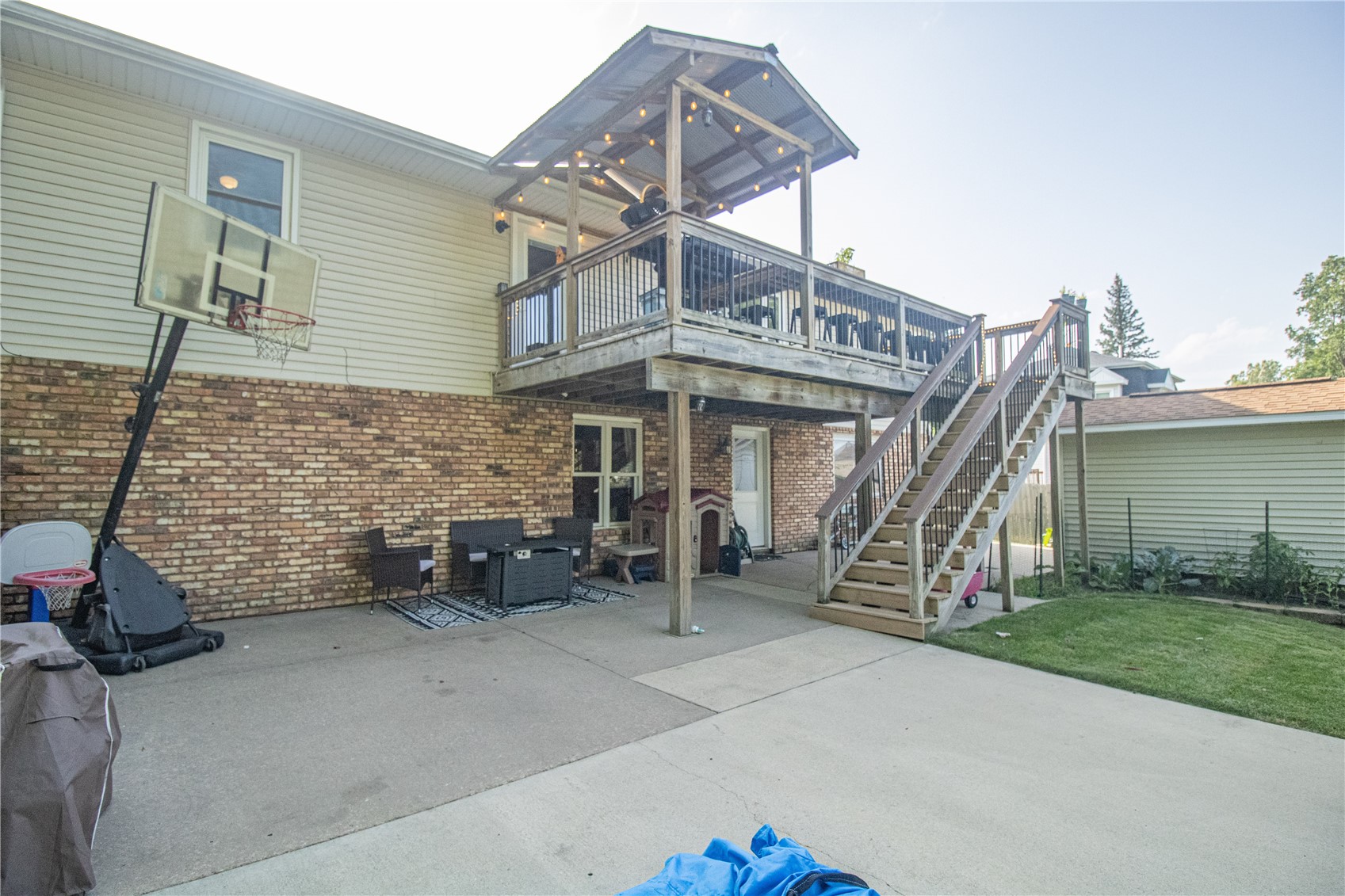 303 S Davis Street Anamosa IA 52205