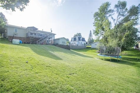 303 S Davis Street Anamosa IA 52205
