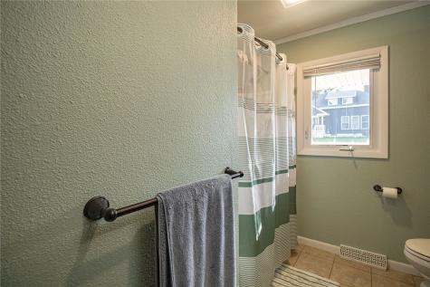 303 S Davis Street Anamosa IA 52205