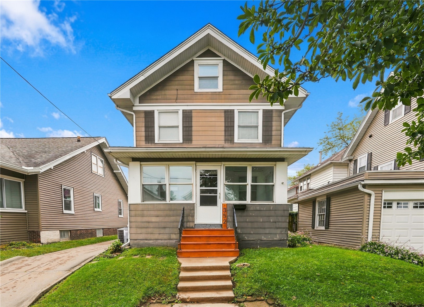 352 20th Street SE Cedar Rapids IA 52403