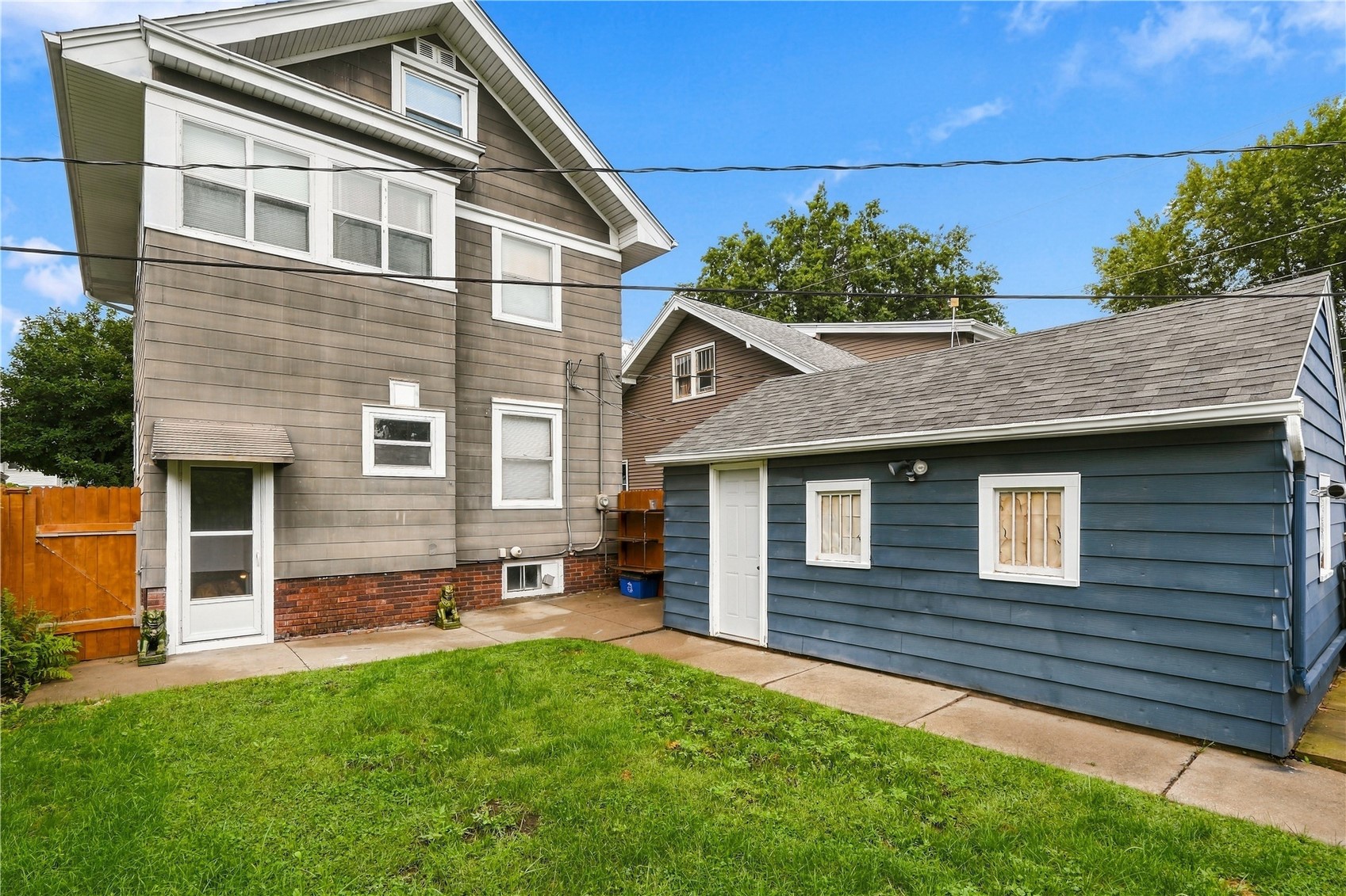 352 20th Street SE Cedar Rapids IA 52403