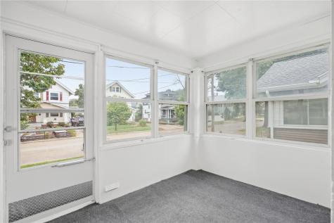 352 20th Street SE Cedar Rapids IA 52403