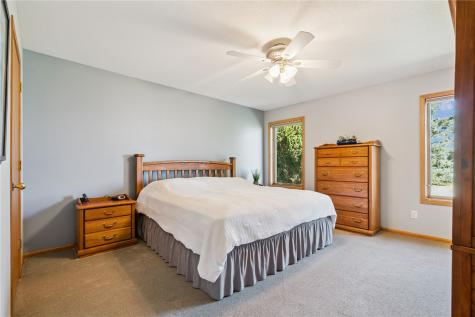 110 B Street NE Walford IA 52351
