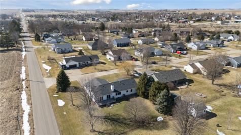 110 B Street NE Walford IA 52351