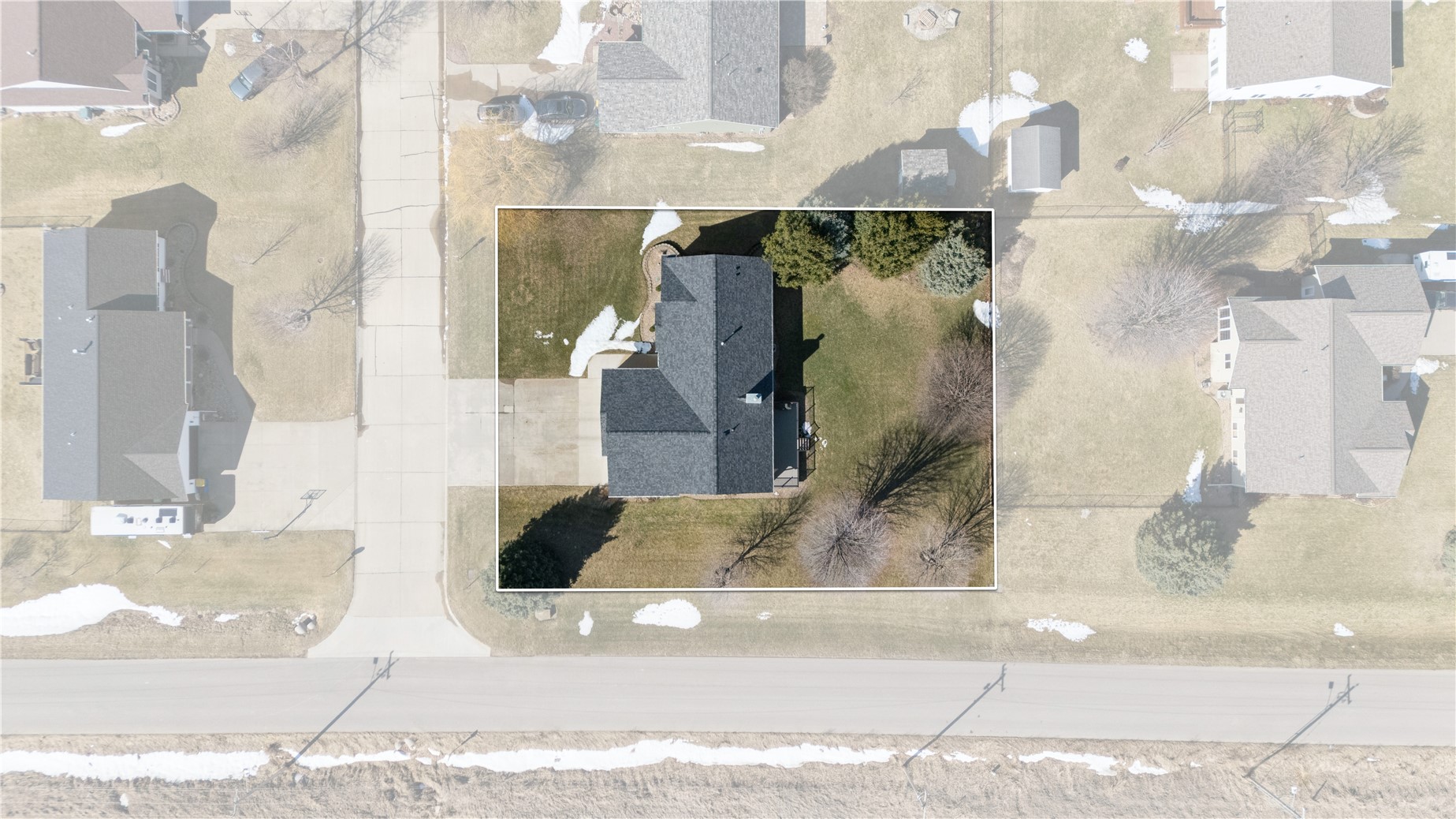 110 B Street NE Walford IA 52351