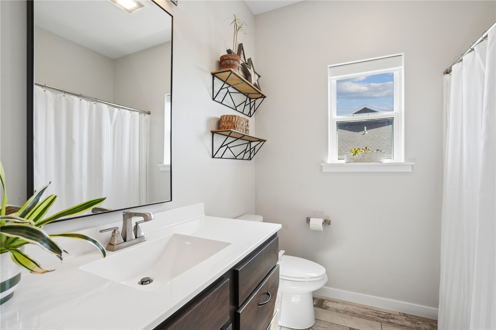 2776 Creekview Trail Palo IA 52324