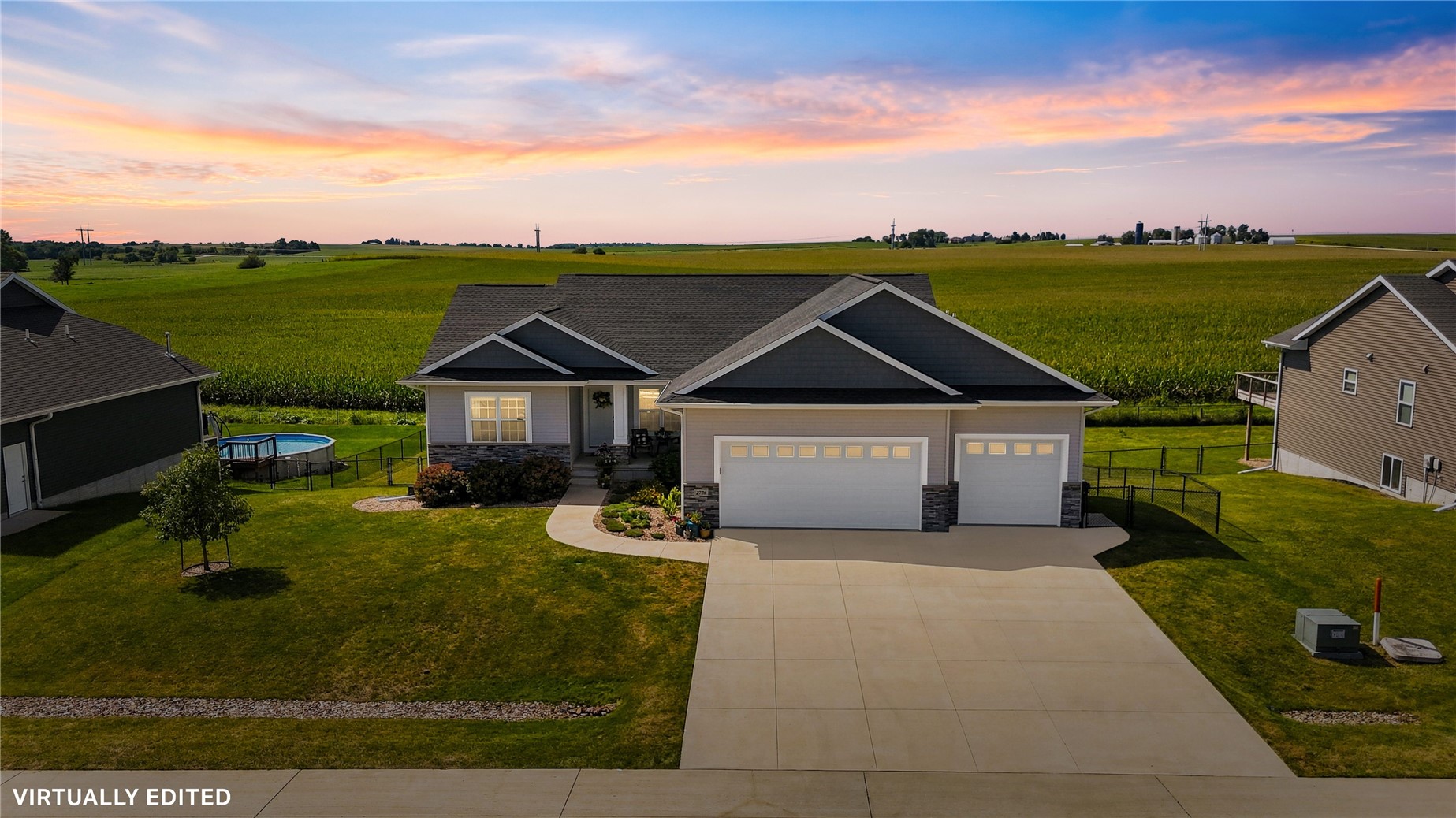 2776 Creekview Trail Palo IA 52324