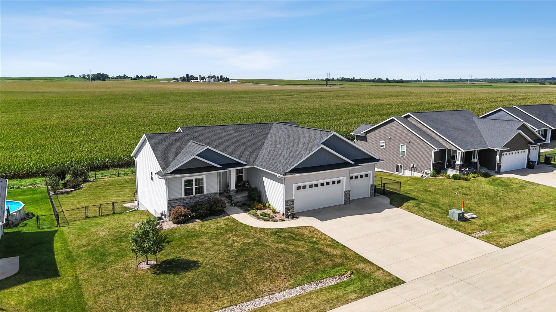 2776 Creekview Trail Palo IA 52324