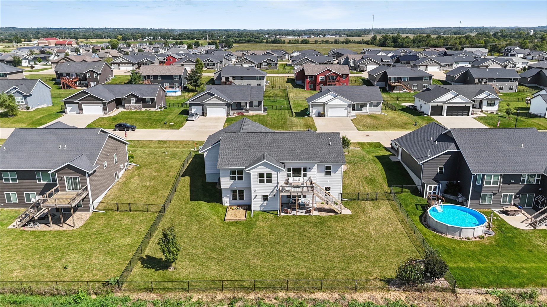 2776 Creekview Trail Palo IA 52324