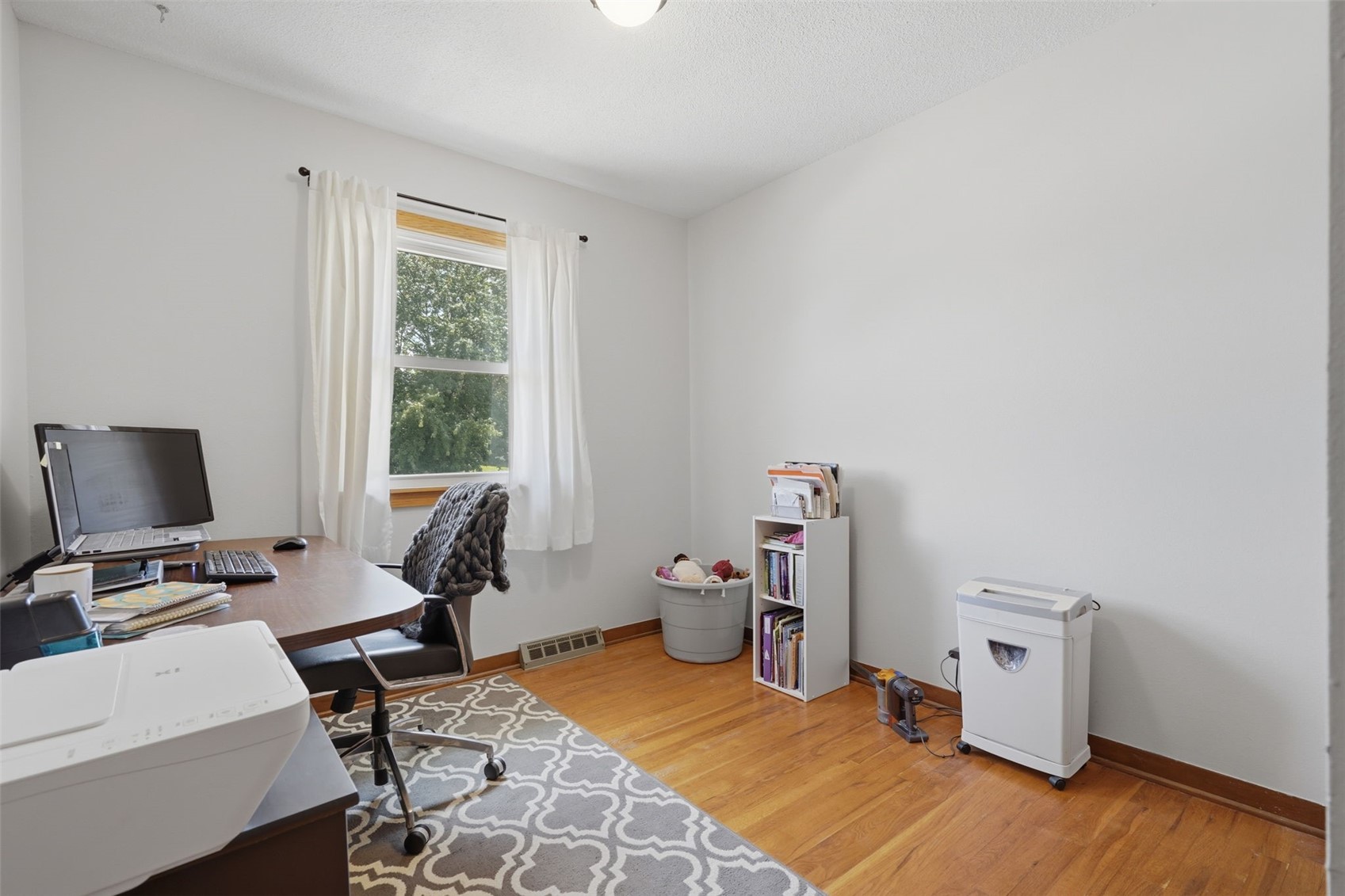 1816 Garry Avenue NW Cedar Rapids IA 52405