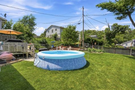 1816 Garry Avenue NW Cedar Rapids IA 52405