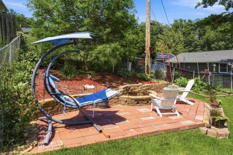 1816 Garry Avenue NW Cedar Rapids IA 52405