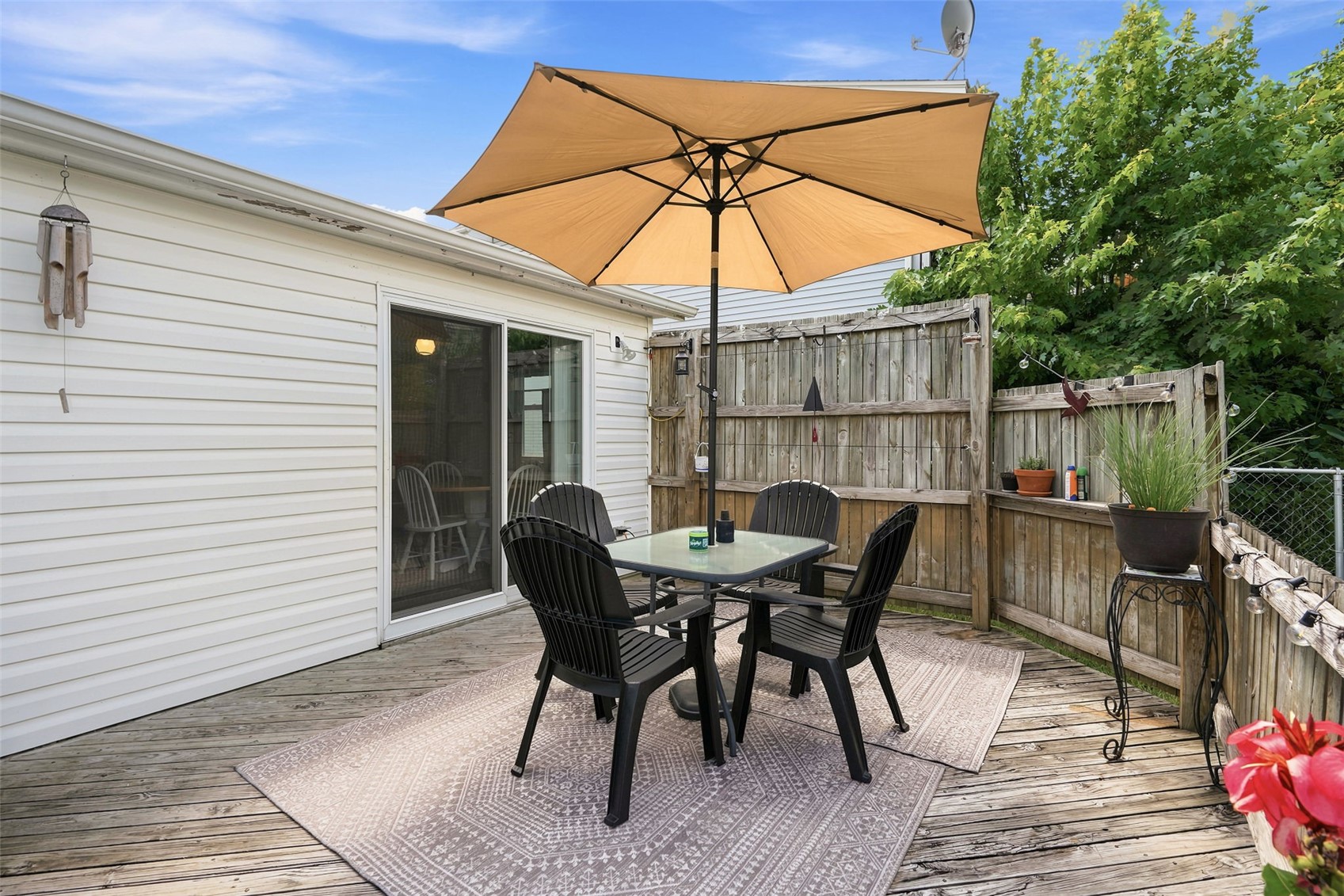 1816 Garry Avenue NW Cedar Rapids IA 52405