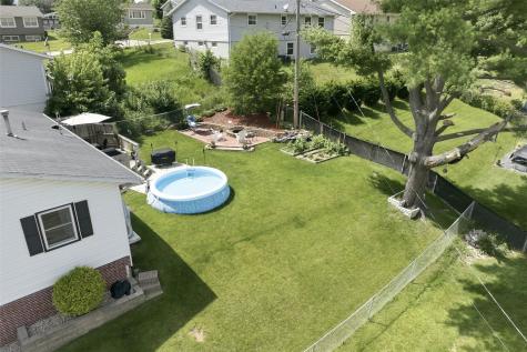 1816 Garry Avenue NW Cedar Rapids IA 52405