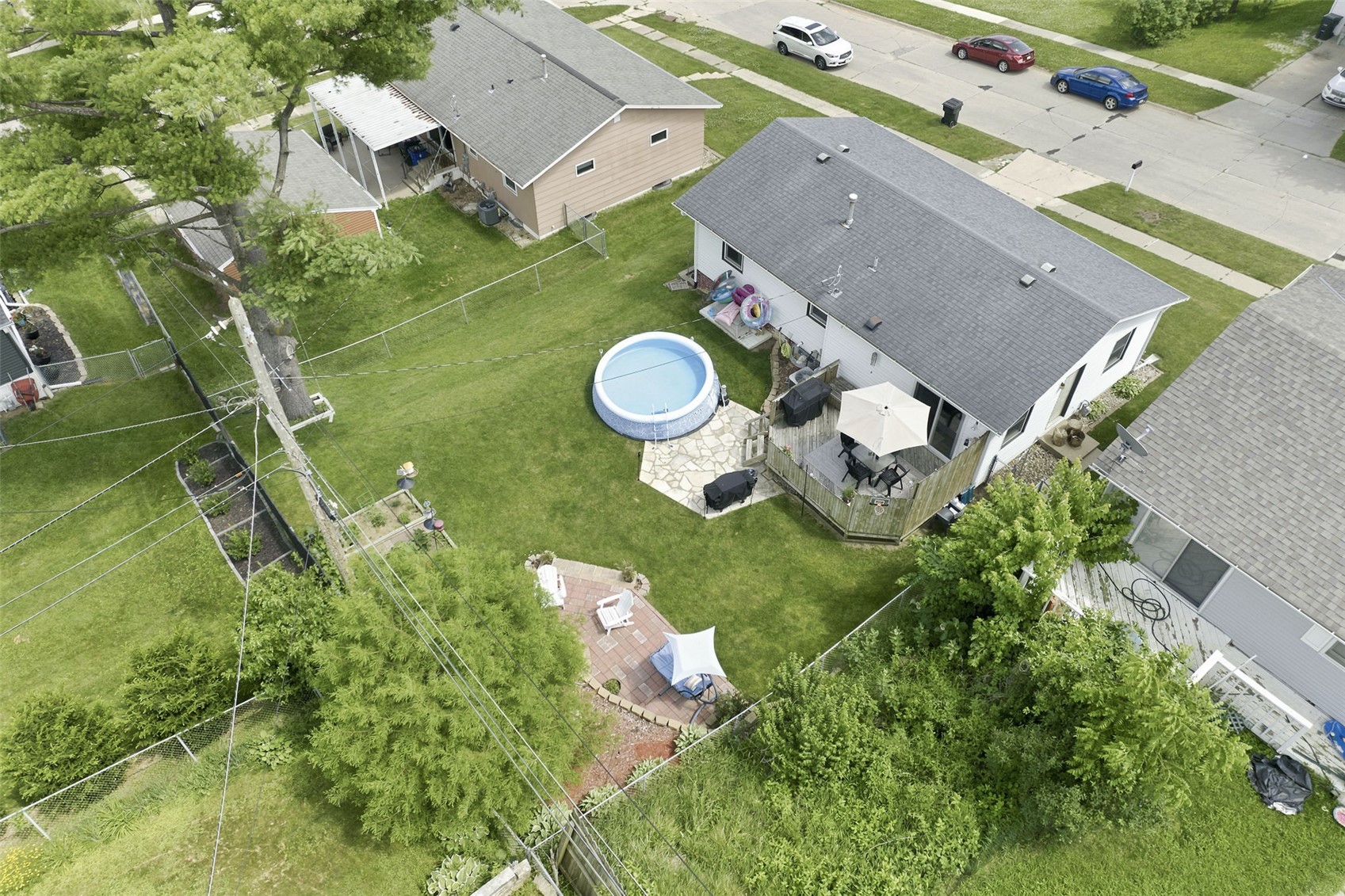 1816 Garry Avenue NW Cedar Rapids IA 52405