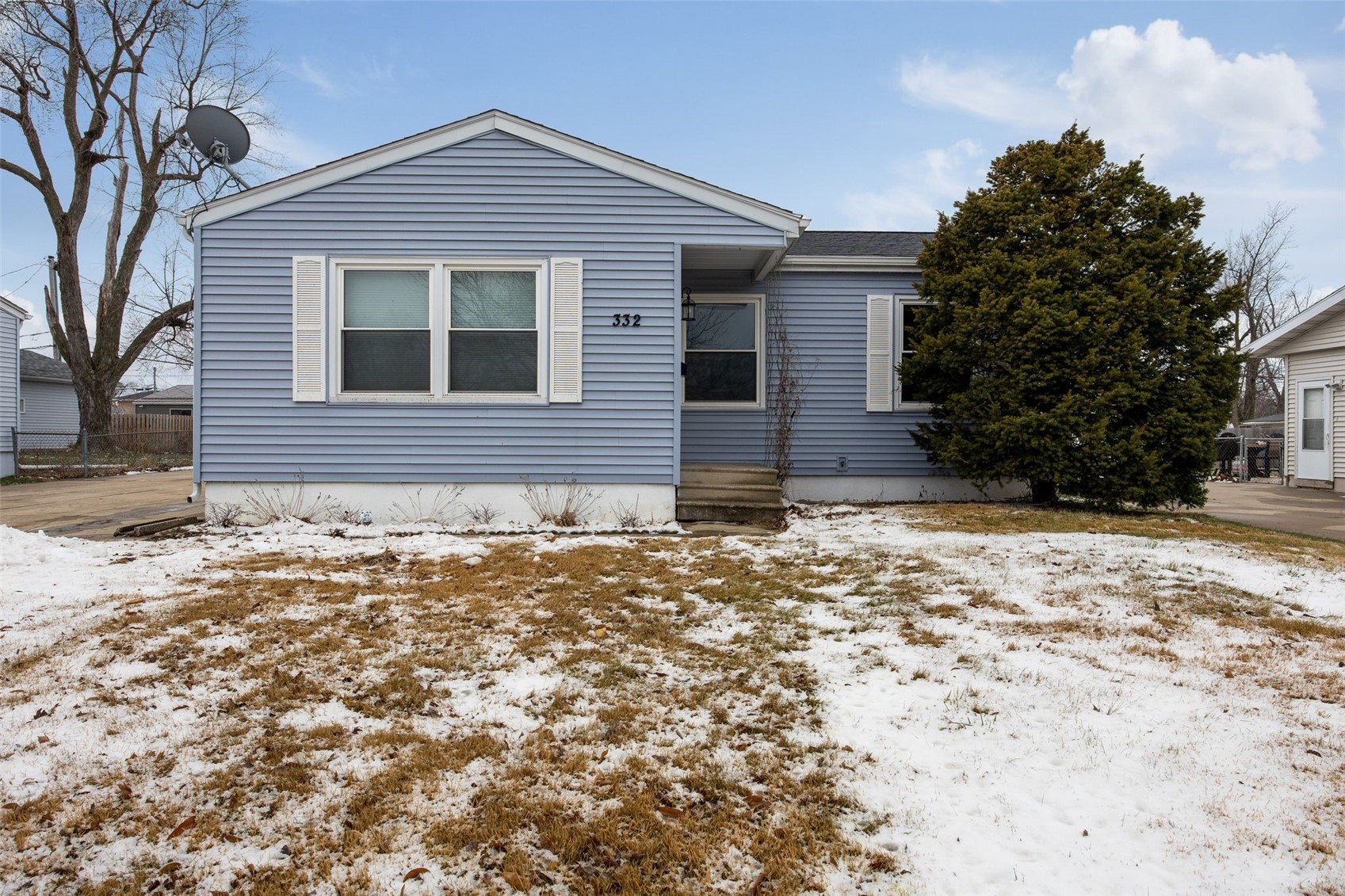 332 Carter Street NW Cedar Rapids IA 52405